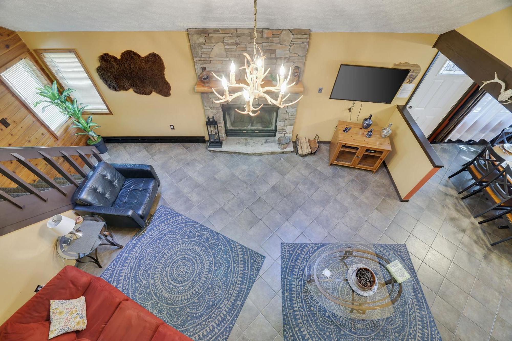 Chalet Renovated Near Casino, Camelback , Kalahari 4Bdrms Firepit Hot Tub Game Room Tobyhanna Bagian luar foto
